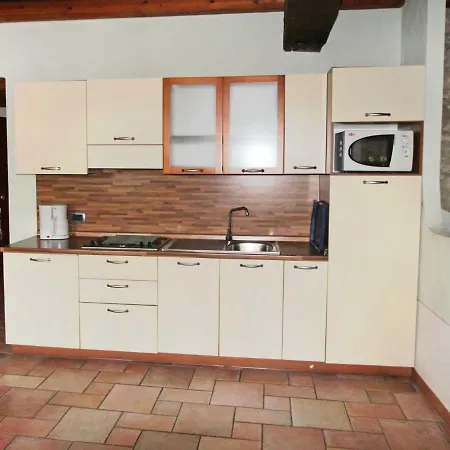 Apartment Locazione Turistica Borgo-2 *