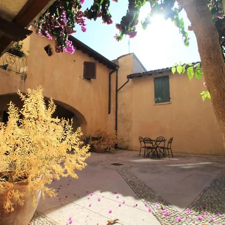 Locazione Turistica Borgo-2 Apartment