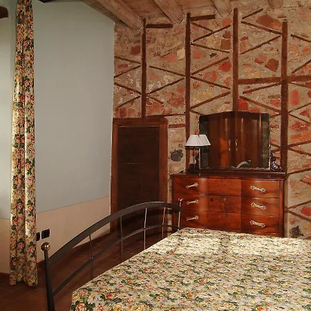 Apartment Locazione Turistica Borgo-2 *