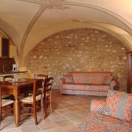 Locazione Turistica Borgo-2 Apartment *