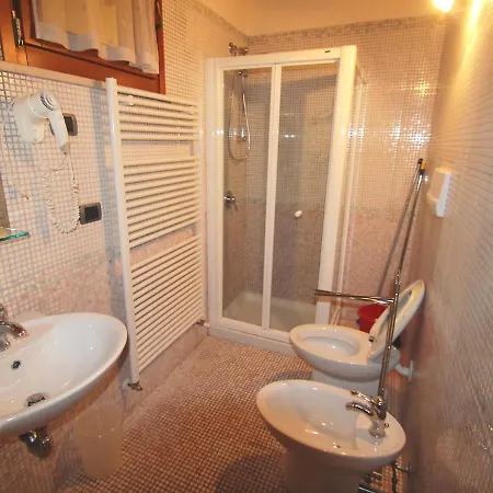 Apartment Locazione Turistica Borgo-2 *