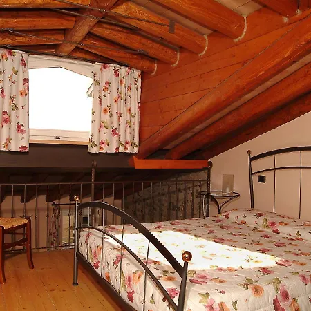 Apartment Locazione Turistica Borgo-2 *